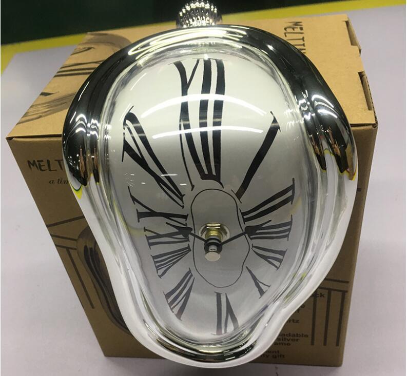 Creative Retro Seat Twisting Melting Table Clock - Image 4