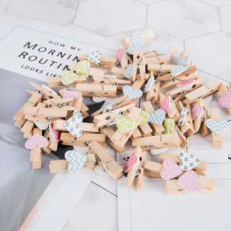 35x7mm 20pcs Wooden Colored Love Heart Photo Clips
