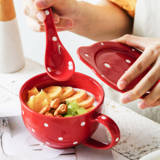480ml Polka Dots Ceramic Mug with Lid Spoon Red
