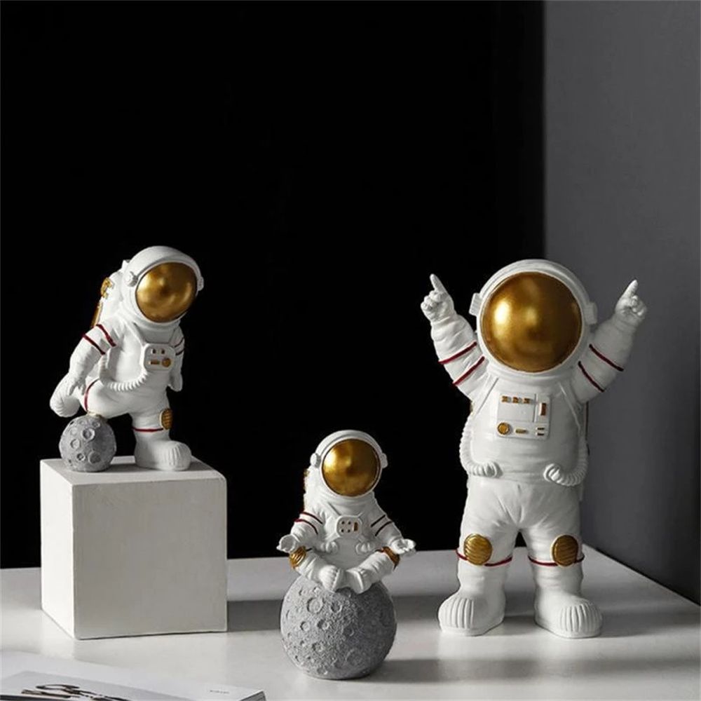 3 PCS/Set Decorative Astronaut Miniatures Figurines Statues - Image 2