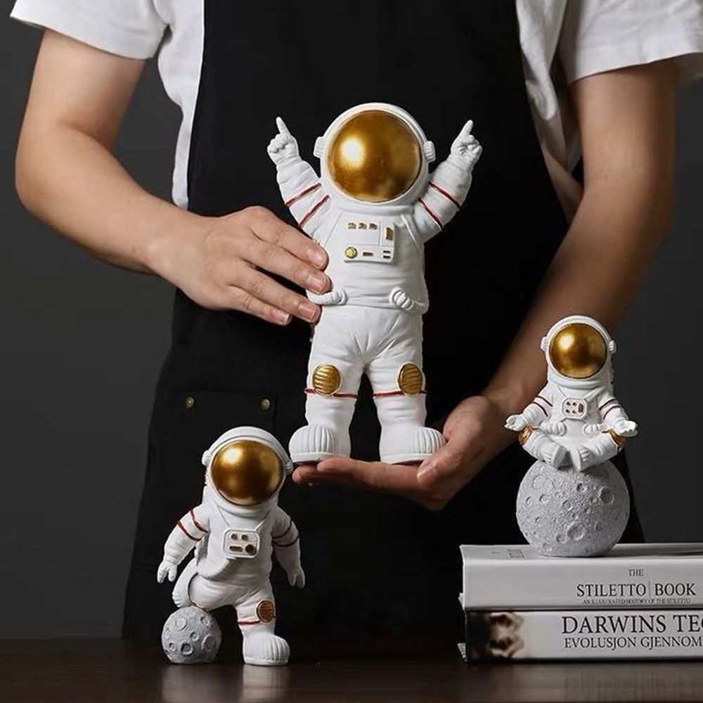 3 PCS/Set Decorative Astronaut Miniatures Figurines Statues