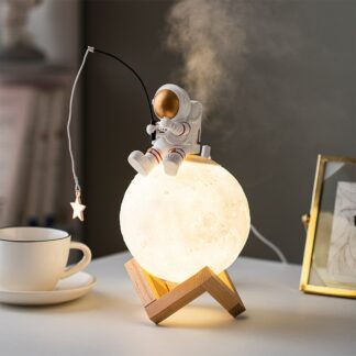 Resin Astronaut Figurines Night Light Humidifier Home Decoration