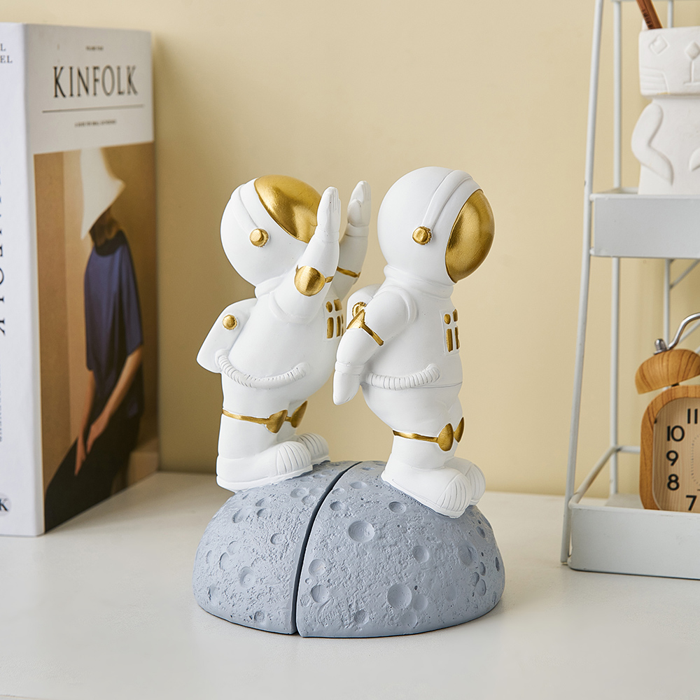 Creative Bookshelf Decorations Book Stand - Image 4