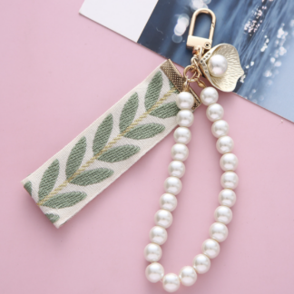 Set 2 Elegant Leaf Pattern Keychains with Pearl Wristlet
