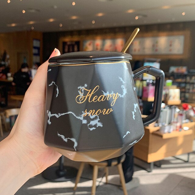 European Style Luxury Gold-painted Ceramic Coffee Mug, Black