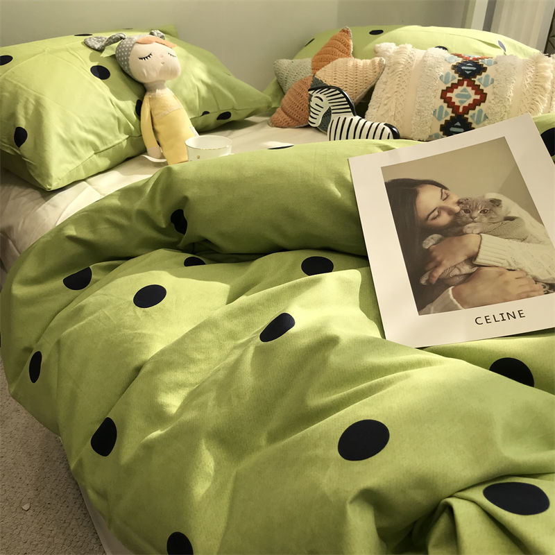 Green Girl's Heart Duvet Cover, Twin Size - Image 2