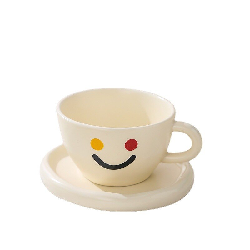 Hand-Held Smiling Face Ceramic Coffee Mug - Image 4