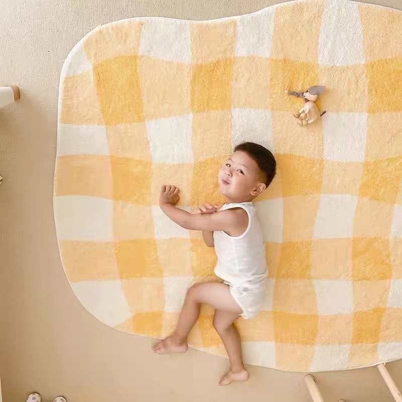 Irregular Yellow Rug for Home Decoration - Image 3