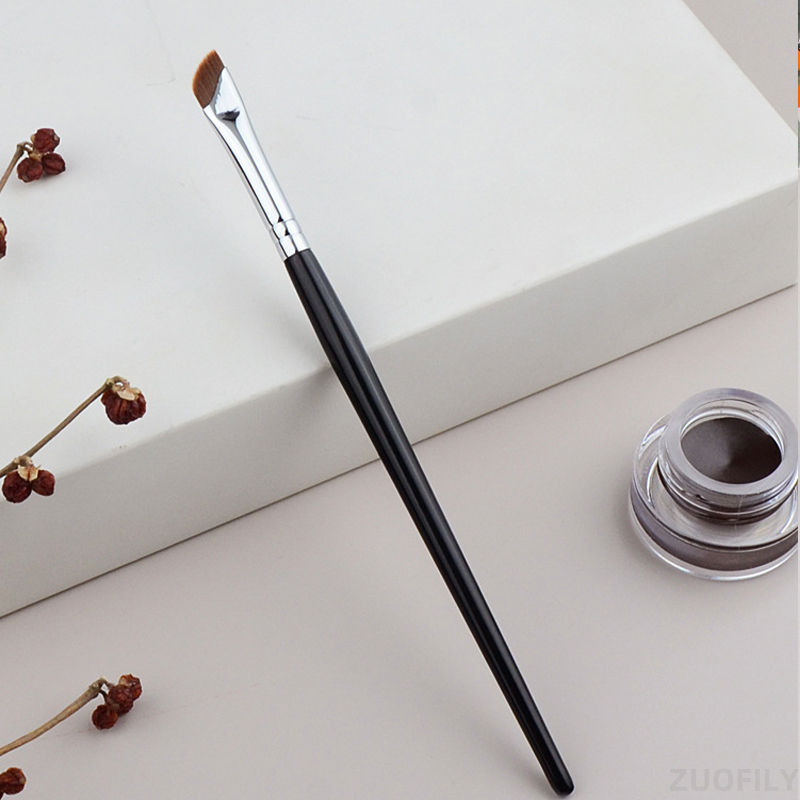 New Sickle Eyeliner Brush