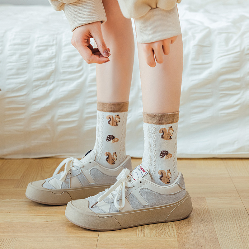 New Vintage Women Socks - Image 6
