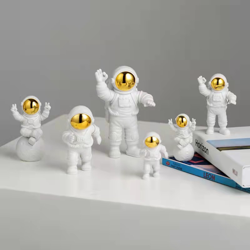 3 Pcs/Set Resin Astronaut Minifigure Decoration - Image 2