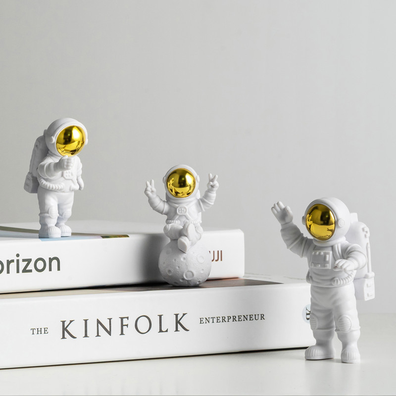 3 Pcs/Set Resin Astronaut Minifigure Decoration - Image 3