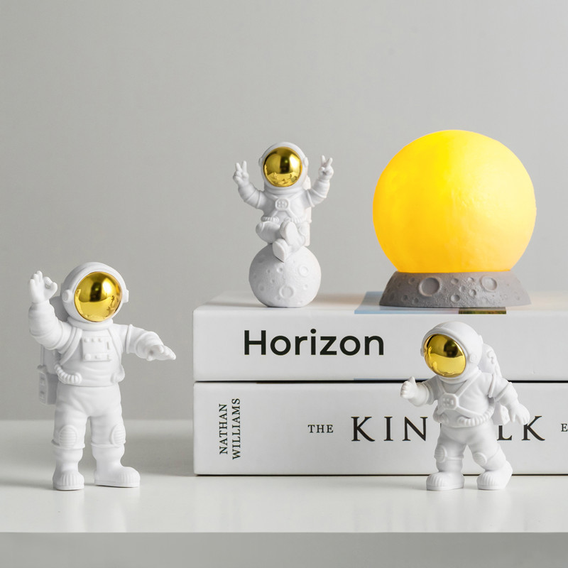 3 Pcs/Set Resin Astronaut Minifigure Decoration