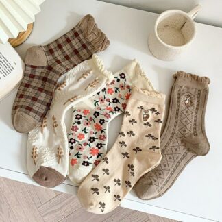 Retro Socks Women Flower Embroidery Harajuku Vintage