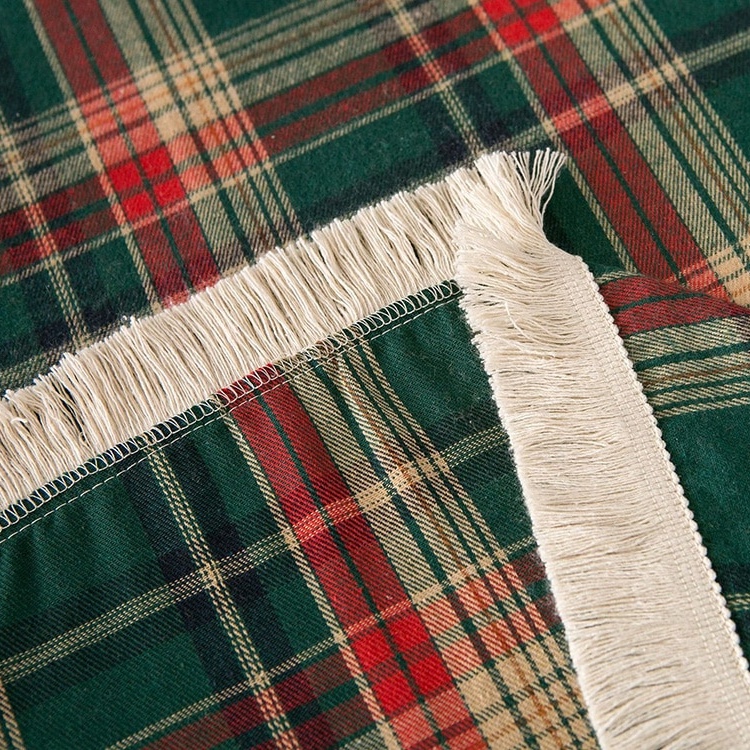 Christmas Coffee Table Cover Yarn Dyed Plaid - Image 3