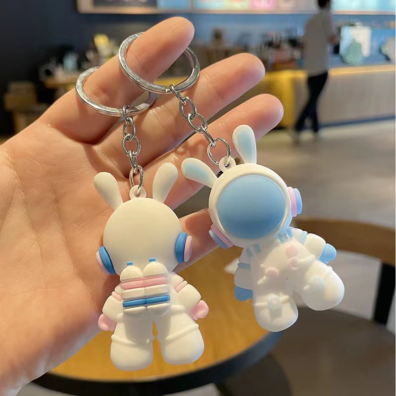 Resin PVC Space Rabbit Astronaut Key Chain - Image 4