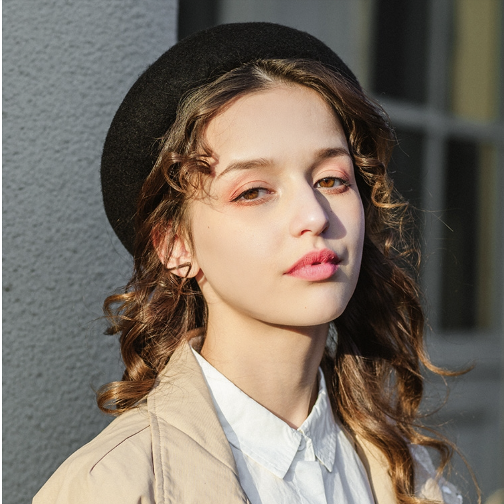 Vintage French Style Beret for Elegant Lady - Image 3