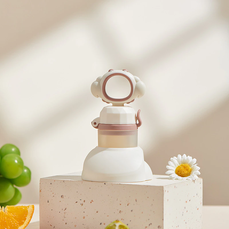 Children’s Fruit And Vegetable Feeder Baby Silicone Spoon