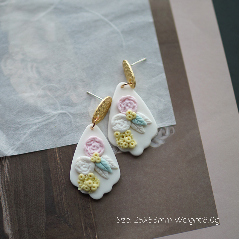 Delicate Pattern Vintage Cluster Flowers Clay Earrings - Image 2