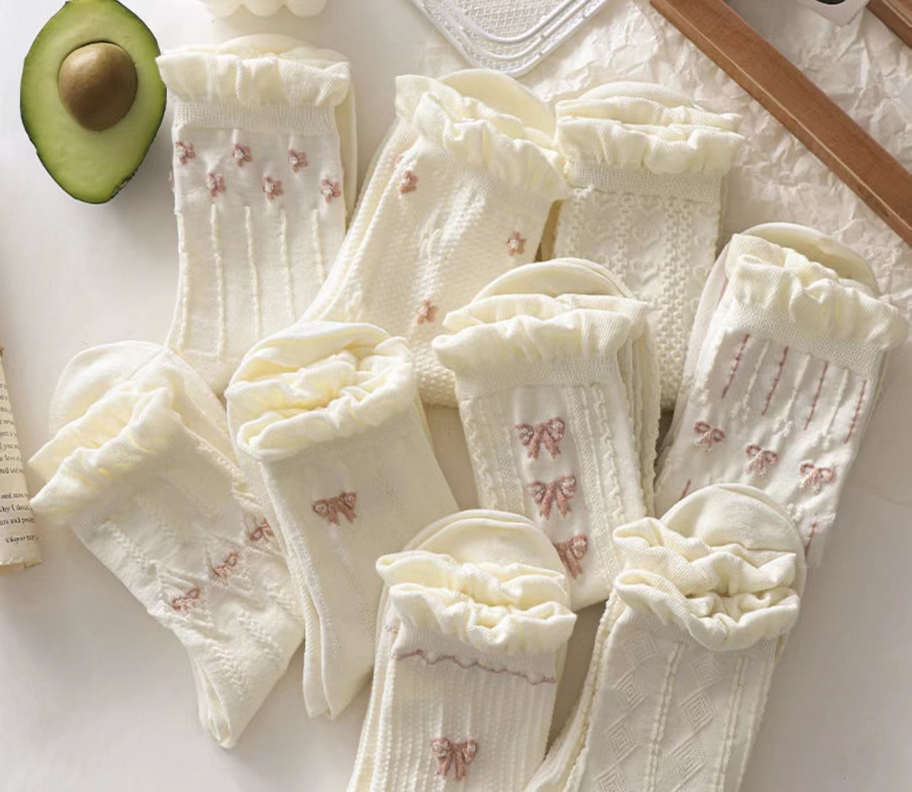 Simple White Versatile Lovely Cotton Socks