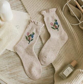 Warm Woman Socks Fashion Floral Embroidery Yellow Frilly Socks Women Harajuku Retro Wool Cashmere Thermal Warm Socks Women