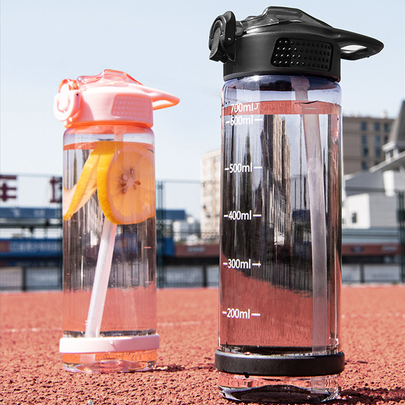 700ML Portable Leak-proof Large-capacity Water Bottle with Straw