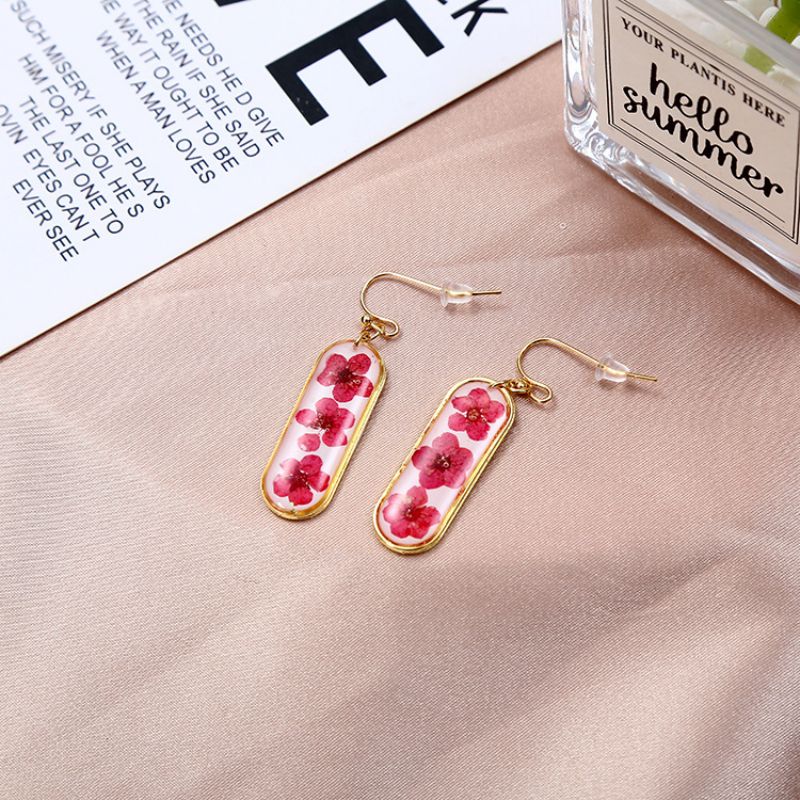 Cute Geometric Pressed Dried Flower Resin Earrings - Image 2