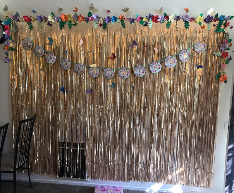 Glossy Gold Glitter Tassel Backdrop Party Decoration - Image 4