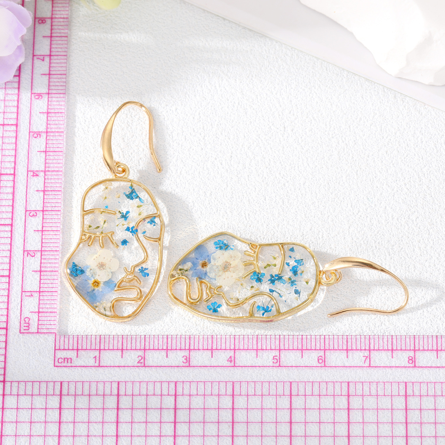 Creative Blue Dried Flowers Makersland Face Drop Earrings - Image 2