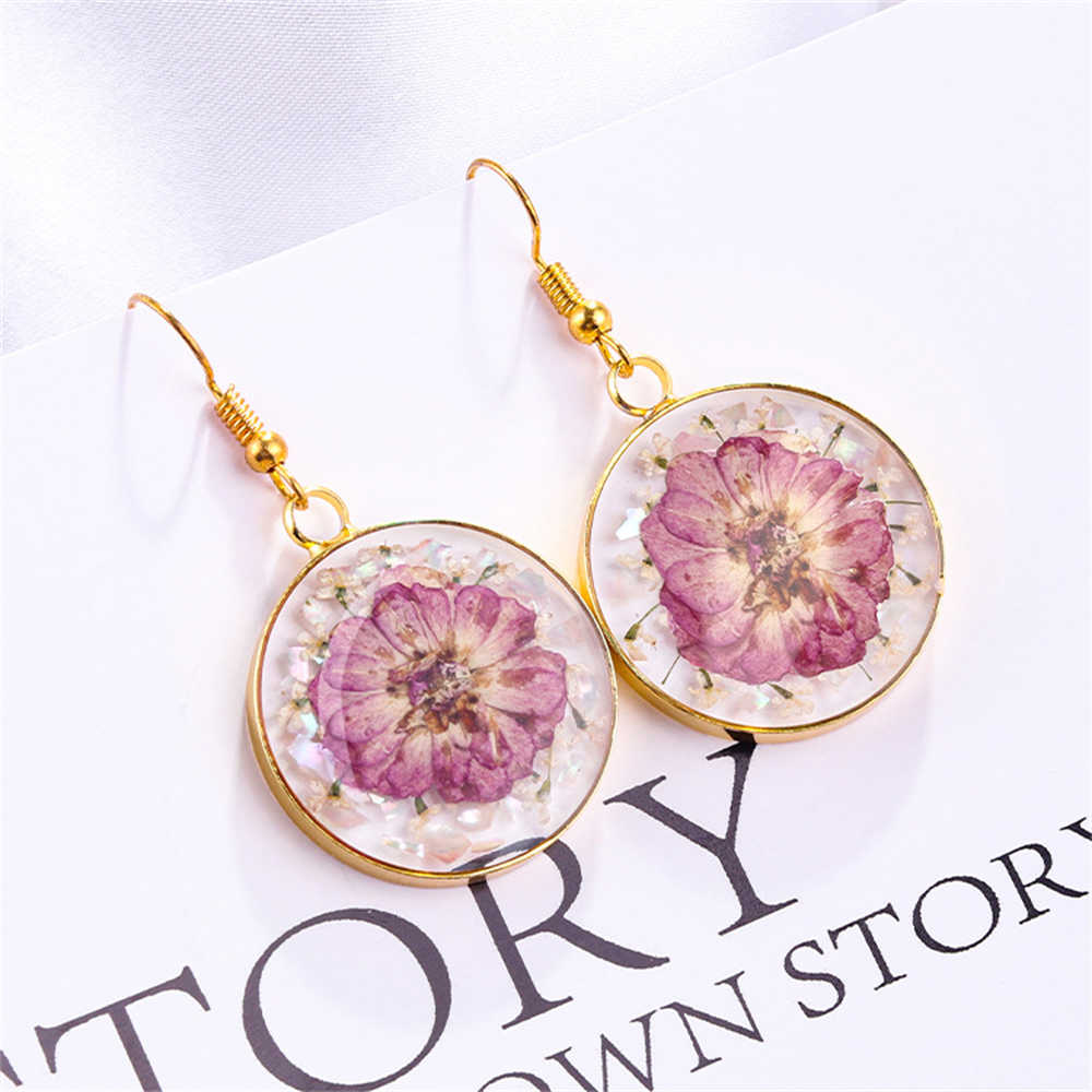 Round Natural Preserved Fresh Dried Flower Resin Earrings