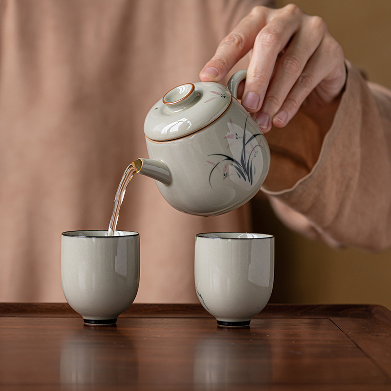 160ML Chinese Style Ceramic Teapot - Image 3