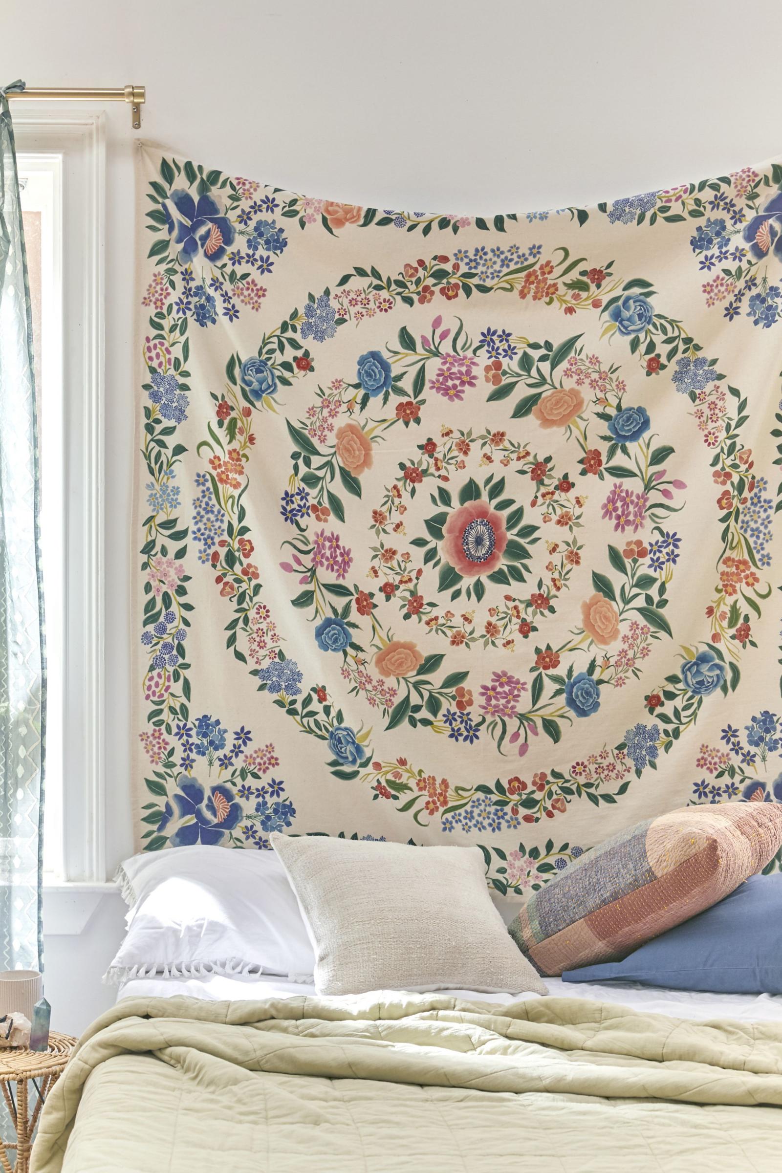 Floral Tapestry Bohemia Psychedelic Flower Garland Wall Decor - Image 2