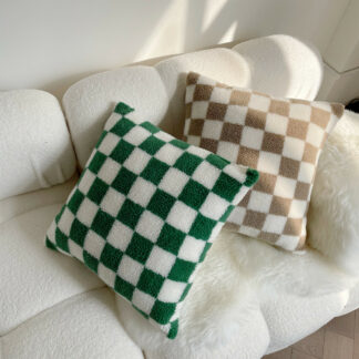 2PCS Lamb Cashmere Retro Chessboard Plaid Soft Plush Cushion Covers Set