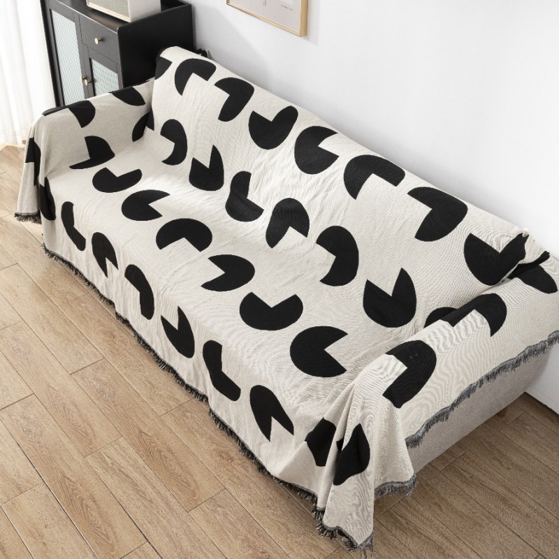 Classic Irregular Circle Throw Blanket for Creative Sofa Cover Ins Household Decor - Image 3
