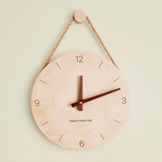 Creative Nordic Simple Log Solid Wood Wall Clock