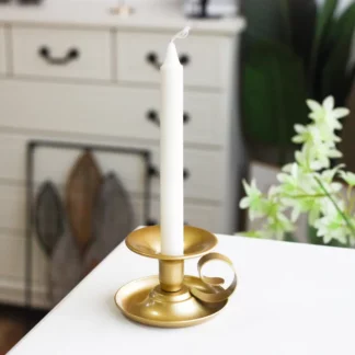 Retro Gold Metal Handheld Candle Holder for Tabletop Decoration