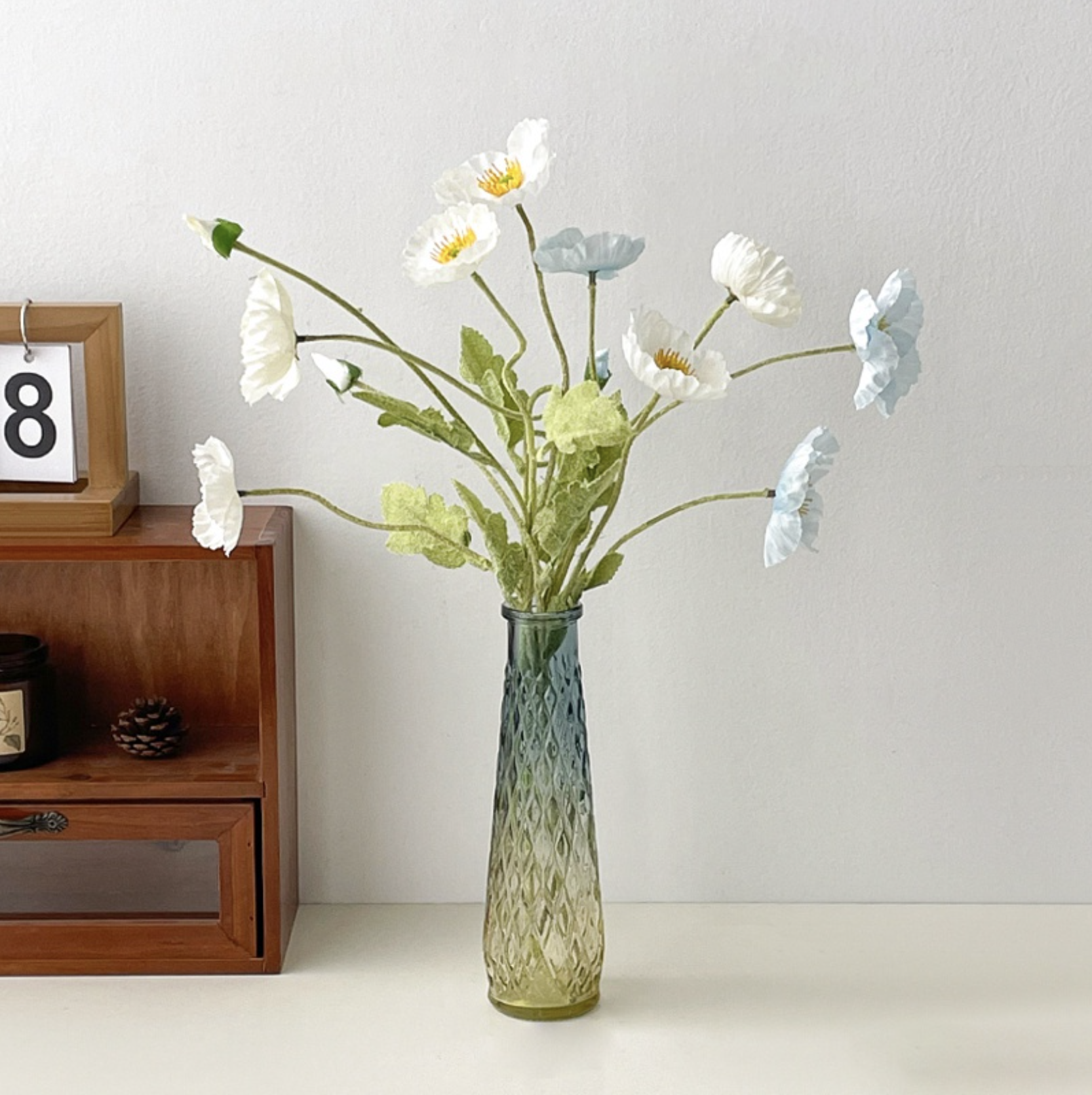 2PCS Embossed Transparent Glass Vase Set - Image 3