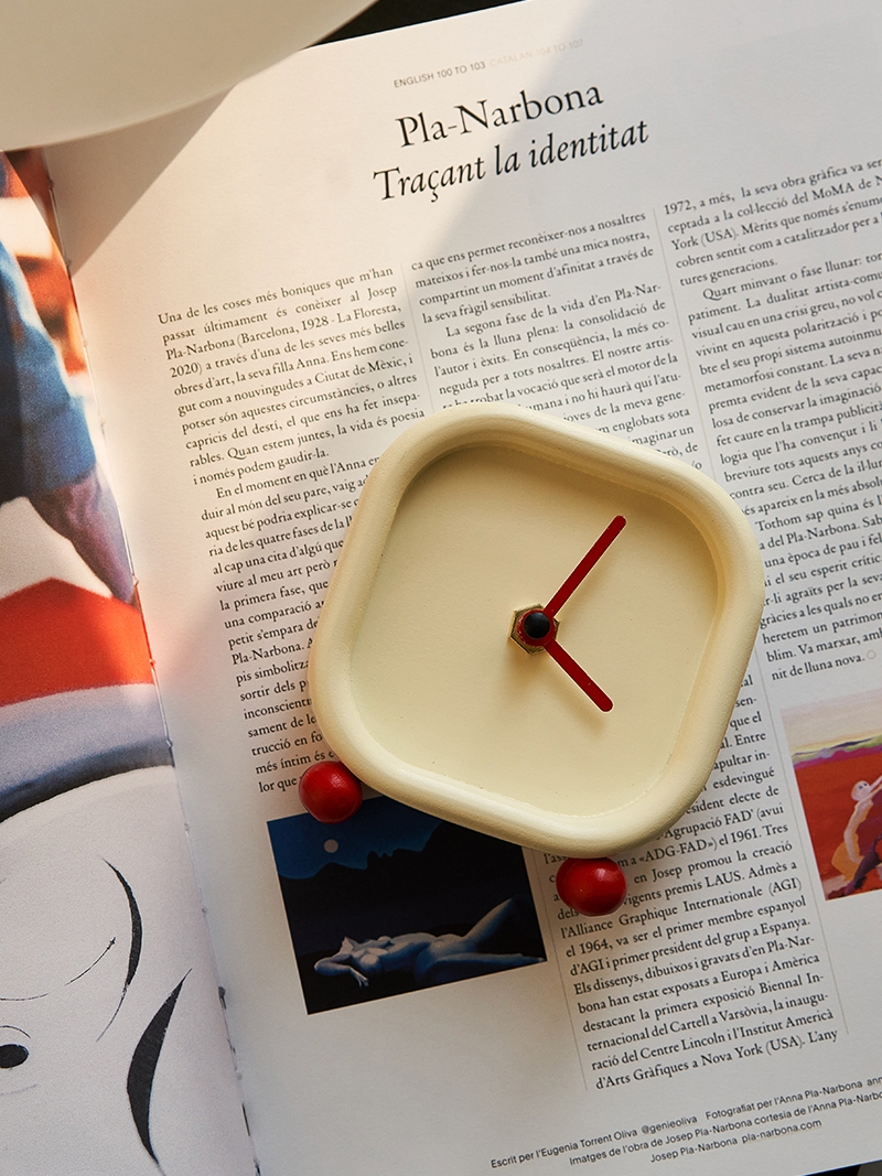 Cute Modern Wooden Table Top Clock For Home Decoration - Image 9