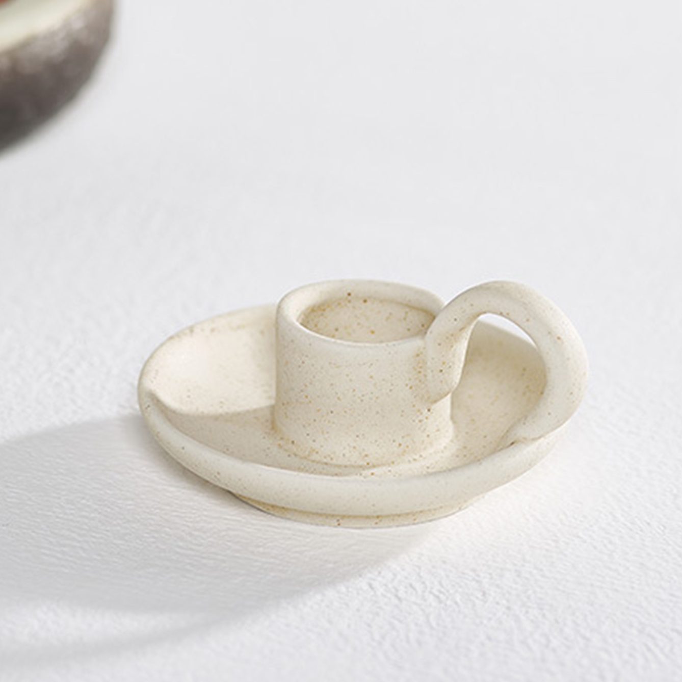 Vintage White Romantic Ceramic Candlelight Holder for Home Decoration