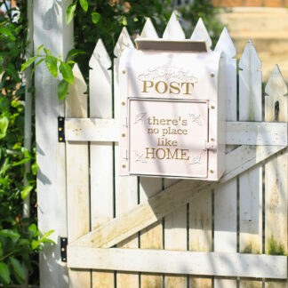 Retro White Wall Mounted Metal Mailbox Garden Decoration