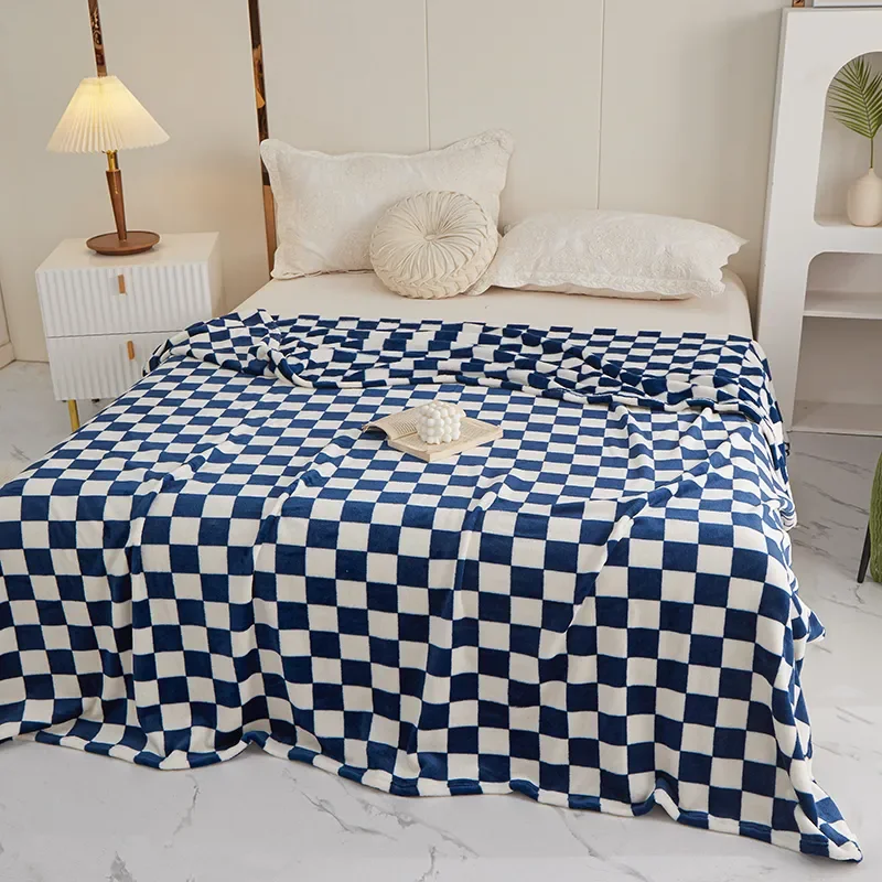 Ins Blue Checkerboard Classic Plaid Sofa Blanket - Image 4