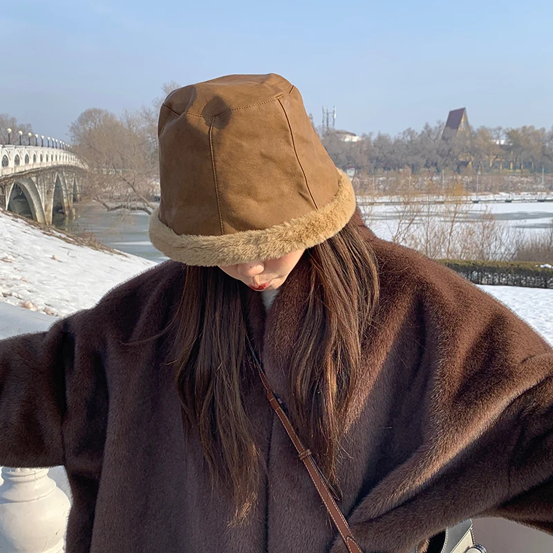 Japanese Maillard Retro Pu Leather Splicing Plush Bucket Hats - Image 5