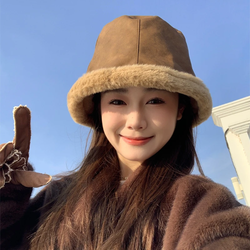 Japanese Maillard Retro Pu Leather Splicing Plush Bucket Hats