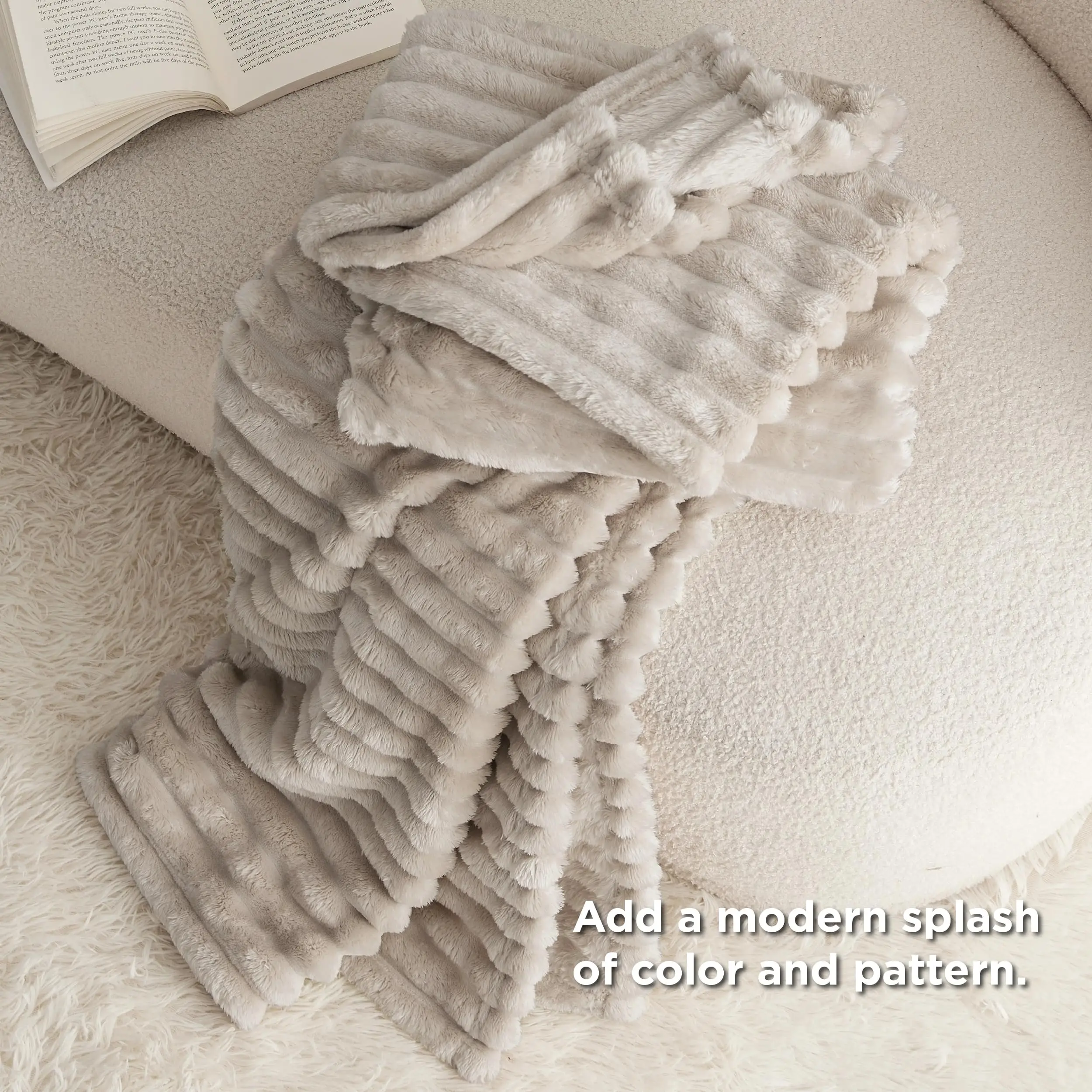 Rabbit Fluffy Blanket Sofa Blanket Casual Blanket - Image 4