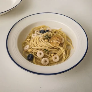 Simple Ceramic Straw Hat Plate Blue Rim Deep Plate