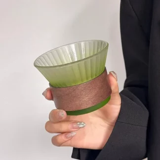 Light Luxury  Gradient Green Vertical Striped Glass Cup