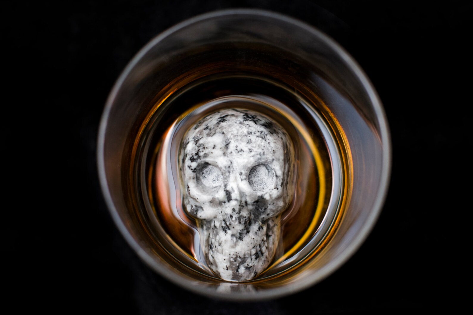 Set of 2 Skull Whiskey Stones, Whiskey Stone Gift Set - Image 4