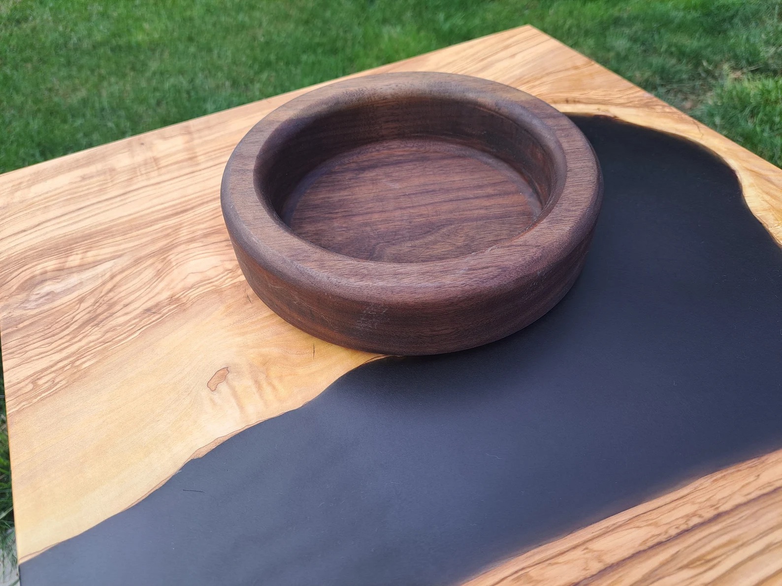 8" Walnut Catch-all Tray | Walnut Bowl | Round Wooden Tray - Image 4