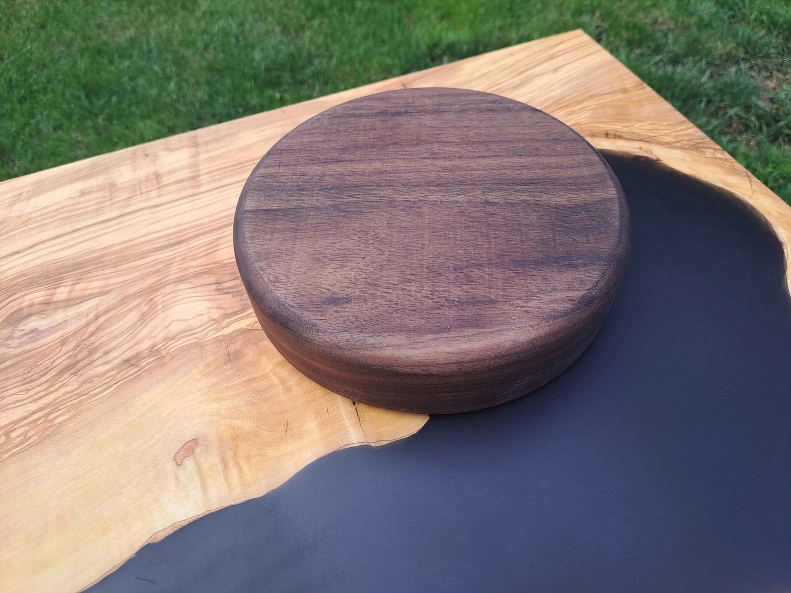 8" Walnut Catch-all Tray | Walnut Bowl | Round Wooden Tray - Image 5