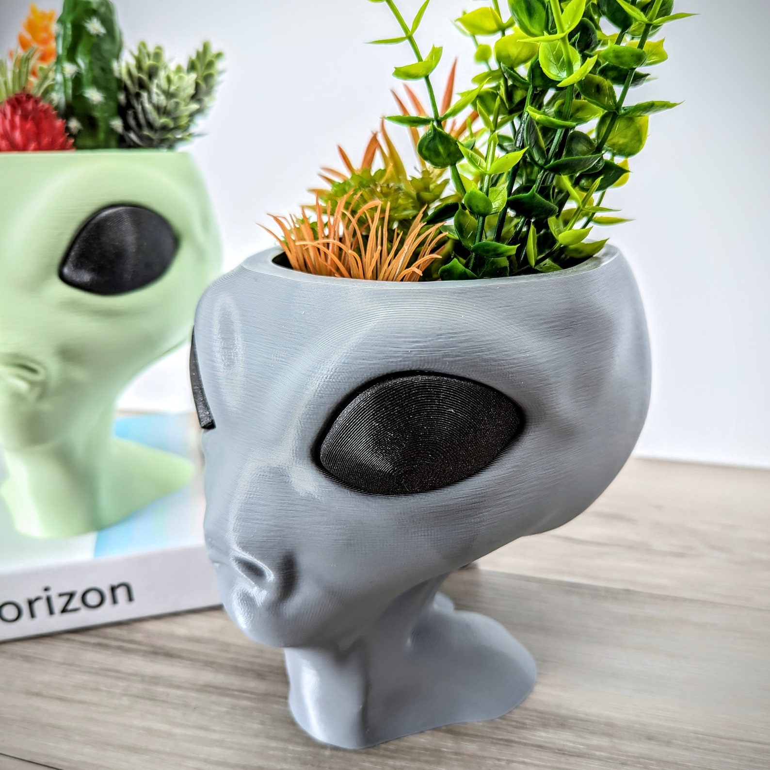 Alien Planter Alien Bust Plant Pot Scifi Indoor Planters - Image 3